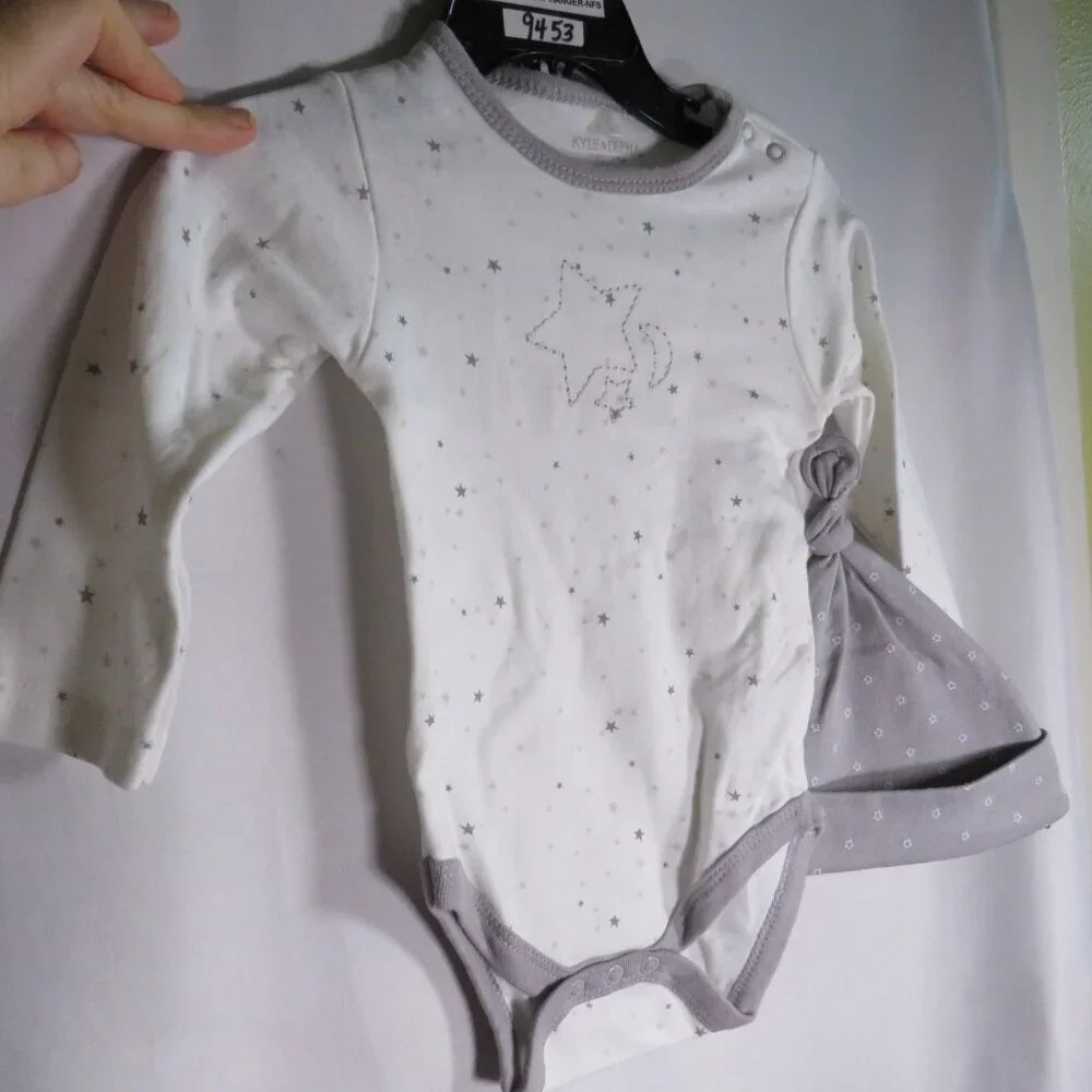 Baby Gray Stars Hat - Cap, Footed Pants & Bodysuit Long sleeve 3pc NEW cotton